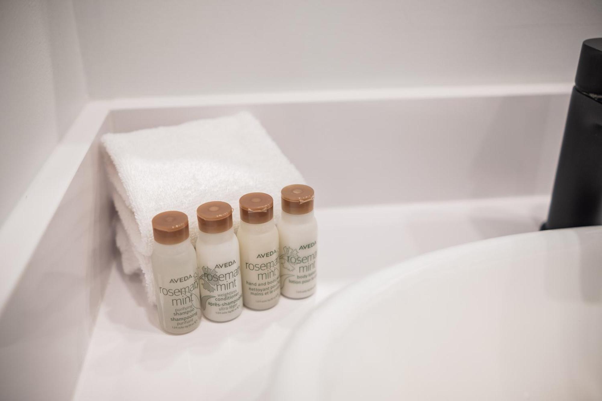 Greyhawk By Outpost Whistler Villa Bagian luar foto