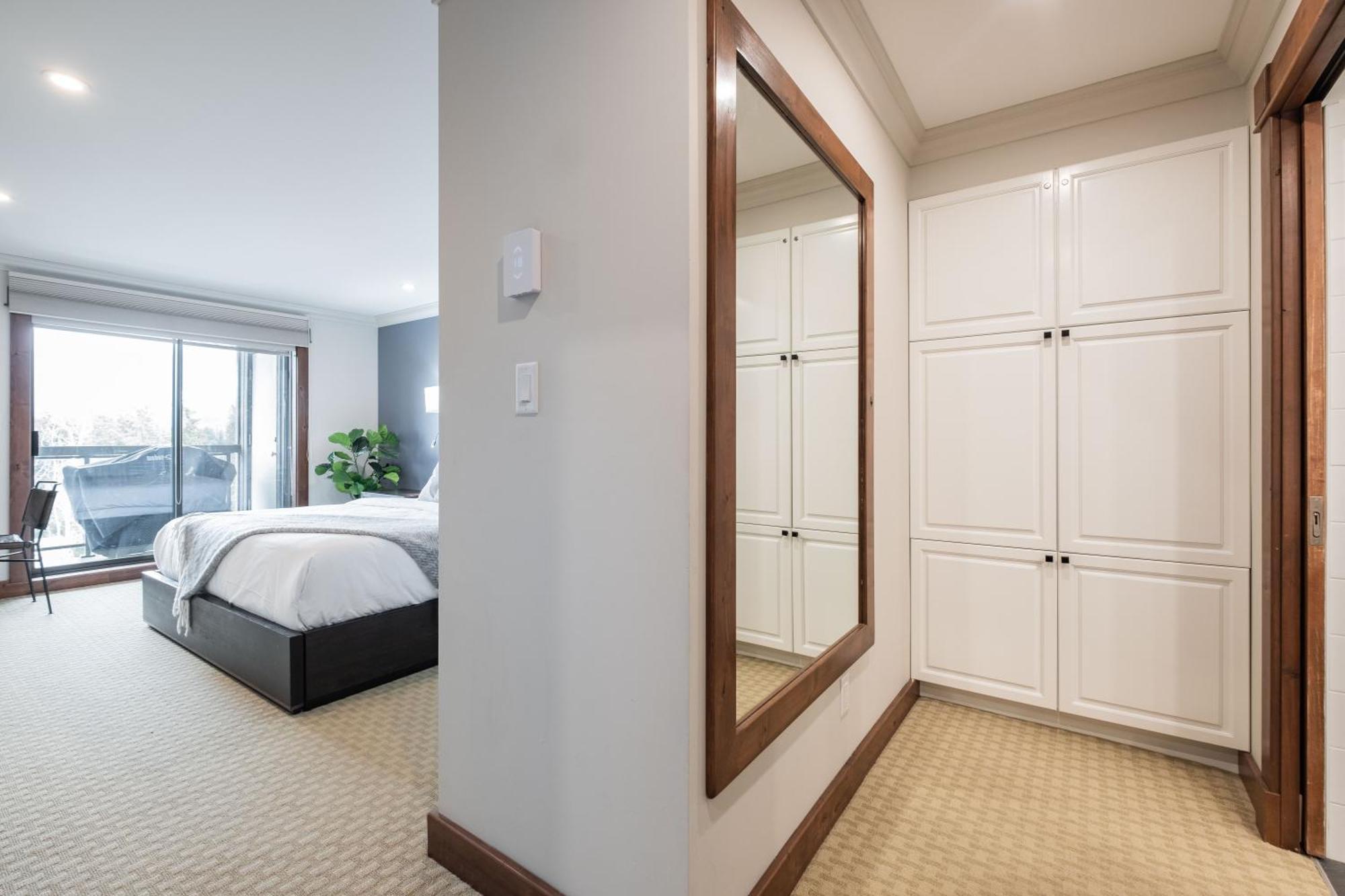 Greyhawk By Outpost Whistler Villa Bagian luar foto