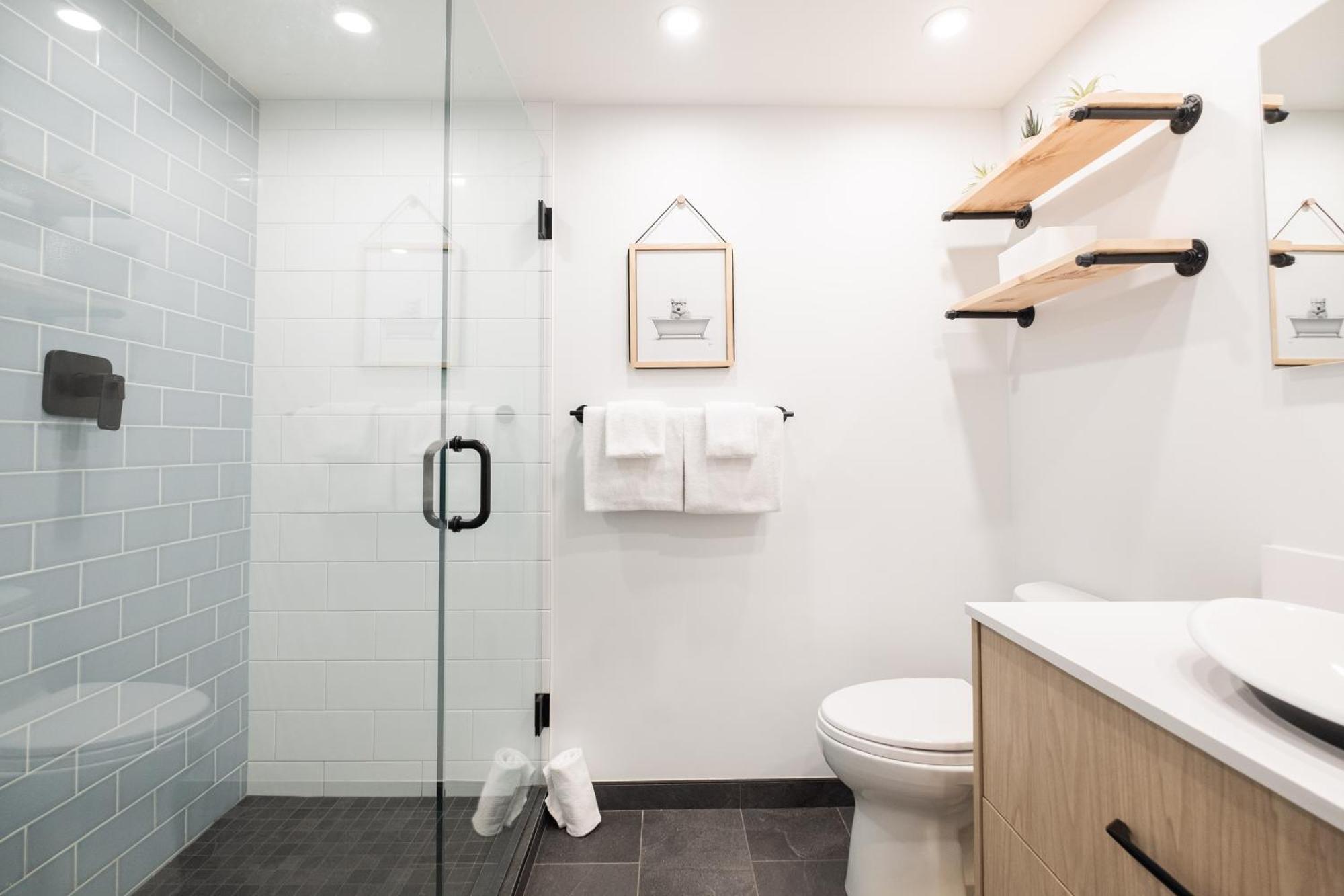 Greyhawk By Outpost Whistler Villa Bagian luar foto