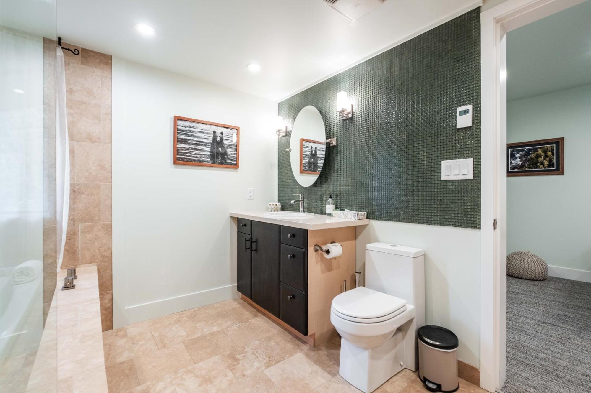 Greyhawk By Outpost Whistler Villa Bagian luar foto